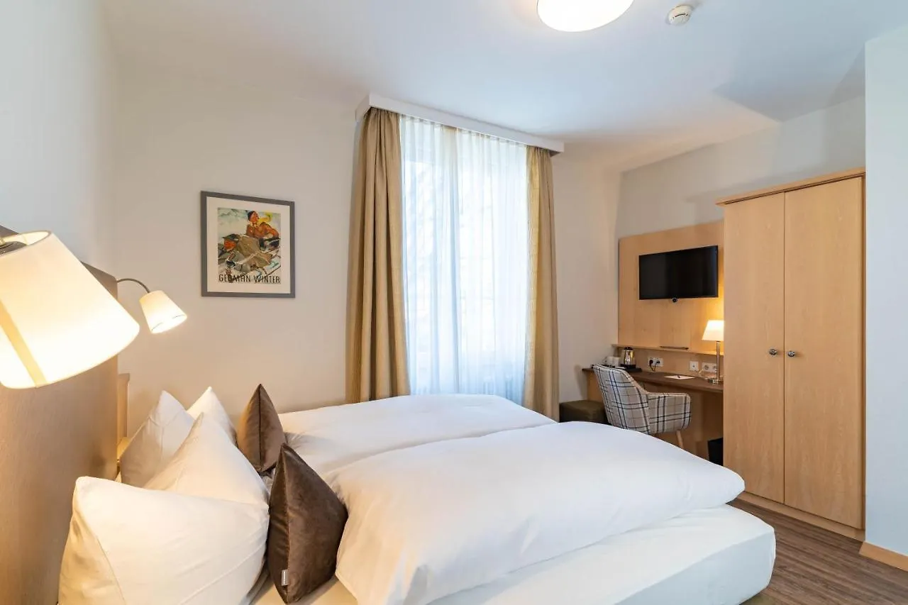 Apartment Hotel Schreier Линдау 3*,