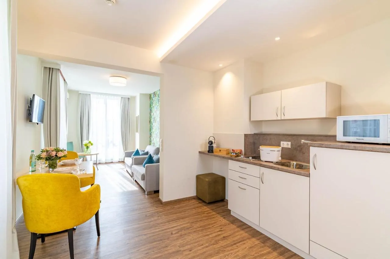 Apartment Hotel Schreier Линдау